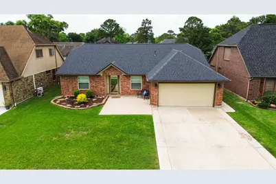 4818 Heritage Plains Drive, Friendswood, TX 77546 - Photo 1