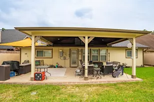 4818 Heritage Plains Dr, Friendswood, TX 77546 - Photo 21