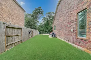 13812 N Lake Branch Ln, Houston, TX 77044 - Photo 47