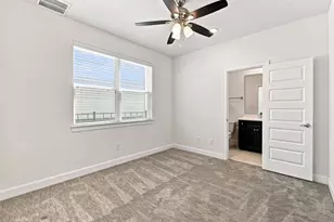 2730 Eado Edge Ct, Houston, TX 77020 - Photo 7