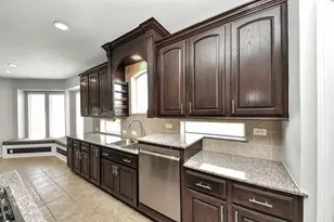 2815 Hidden Springs Cir, Manvel, TX 77578 - Photo 13