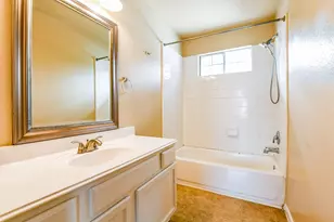2643 Kiplands Ct, Houston, TX 77014 - Photo 21