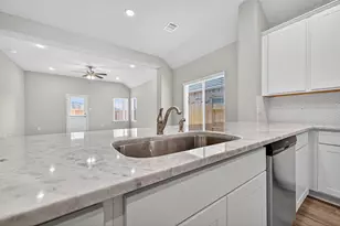 21923 Oia Island Dr, Hockley, TX 77447 - Photo 11