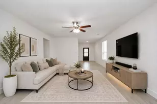 24751 Russet Bluff Trl, Houston, TX 77336 - Photo 11