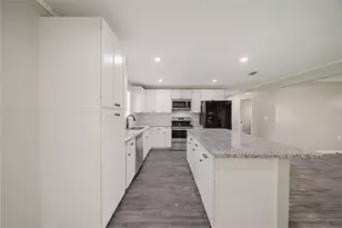 110 Pine St, Daisetta, TX 75935 - Photo 9