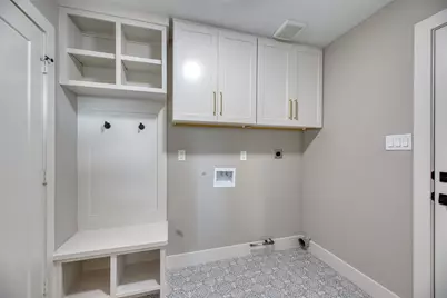 7602 Pagewood Lane, Houston, TX 77063 - Photo 17