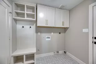 7602 Pagewood Ln, Houston, TX 77063 - Photo 17