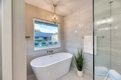 7602 Pagewood Lane, Houston, TX 77063 - Photo 23