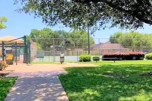19319 Lazy Valley Dr, Katy, TX 77449 - Photo 25