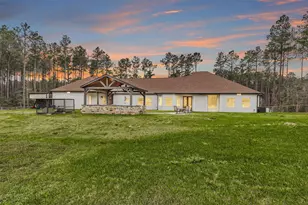 264 Grey Feather Rd, Huntsville, TX 77340 - Photo 5