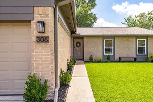 306 Morningside Dr, League City, TX 77573 - Photo 5