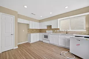 1811 Foxlake Dr, Houston, TX 77084 - Photo 23