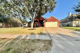 2604 Hidden Creek Dr, Pearland, TX 77581 - Photo 3