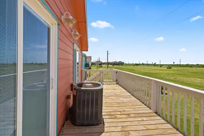 3343 Pirates Cove, Crystal Beach, TX 77650 - Photo 7