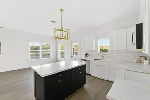 6417 Eastland St, Houston, TX 77028 - Photo 9