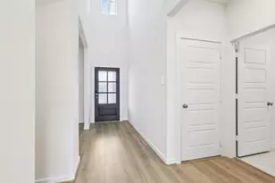 2526 Gray Gale Ct, Baytown, TX 77523 - Photo 3