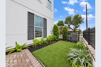 2738 Harvard Street, Houston, TX 77008 - Photo 5