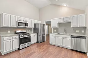 13527 Ambrose St, Houston, TX 77045 - Photo 7