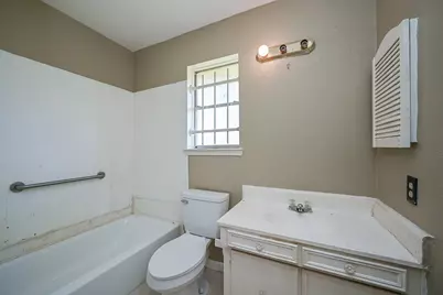 9630 Glenwood Forest Drive, Houston, TX 77078 - Photo 11