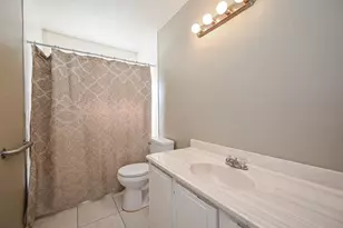 9630 Glenwood Forest Dr, Houston, TX 77078 - Photo 15