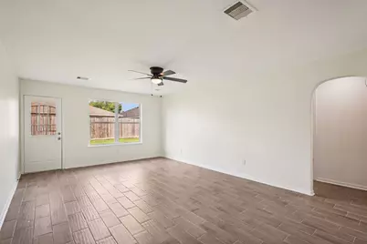 11926 Panay Drive, Houston, TX 77048 - Photo 5