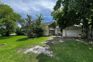 535 Thomas Blvd, Port Arthur, TX 77640 - Photo 11
