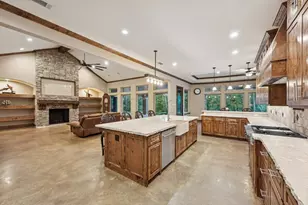 15450 Shady Oaks Dr, Stagecoach, TX 77355 - Photo 17