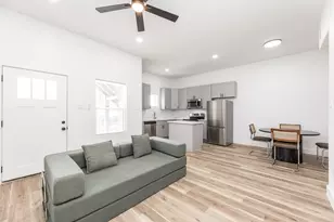 9727 Stedman St, Houston, TX 77029 - Photo 15