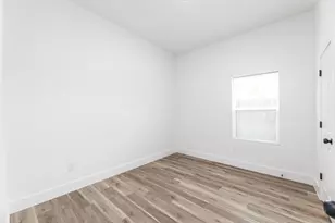 9727 Stedman St, Houston, TX 77029 - Photo 7