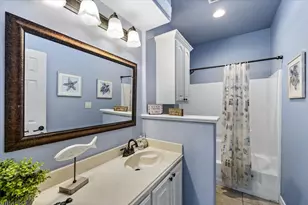 931 Tidelands Dr, Crystal Beach, TX 77650 - Photo 17