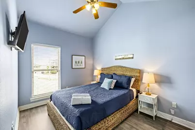 931 Tidelands Drive, Crystal Beach, TX 77650 - Photo 17