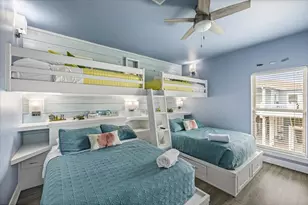 931 Tidelands Dr, Crystal Beach, TX 77650 - Photo 1