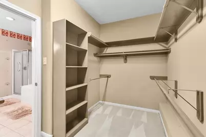 10 Clarewood Court, The Woodlands, TX 77385 - Photo 21