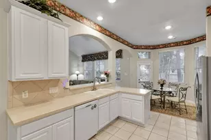 10 Clarewood Ct, The Woodlands, TX 77385 - Photo 15