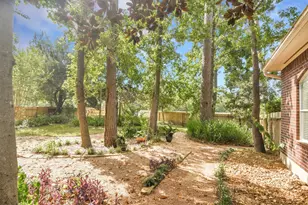 10 Clarewood Ct, The Woodlands, TX 77385 - Photo 33