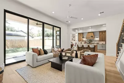 2011 Singleton Street, Houston, TX 77008 - Photo 17