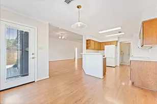 215 Deep Dale Ln, Conroe, TX 77304 - Photo 15