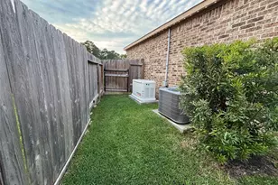 15072 Meadow Glen N, Conroe, TX 77306 - Photo 29