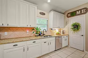 2001 Lulach Ct, Conroe, TX 77301 - Photo 17