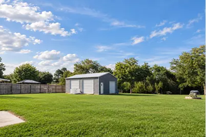 112 Wood Avenue, Baytown, TX 77520 - Photo 29