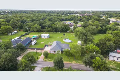 112 Wood Avenue, Baytown, TX 77520 - Photo 47