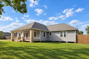 112 Wood Ave, Baytown, TX 77520 - Photo 5