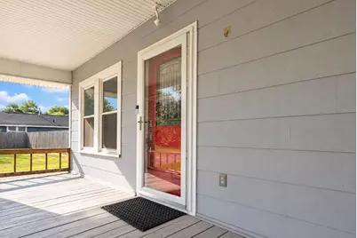 112 Wood Avenue, Baytown, TX 77520 - Photo 7