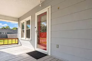 112 Wood Ave, Baytown, TX 77520 - Photo 7