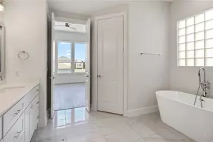 4621 Maxie St, Houston, TX 77007 - Photo 15