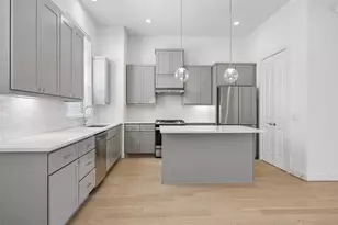 4621 Maxie St, Houston, TX 77007 - Photo 5