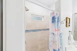 2403 S Bronte St, Rockport, TX 78382 - Photo 13