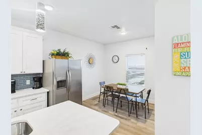 2403 S Bronte Street, Rockport, TX 78382 - Photo 9