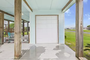 2403 S Bronte St, Rockport, TX 78382 - Photo 43