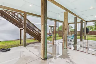 2403 S Bronte St, Rockport, TX 78382 - Photo 47